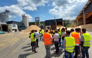 SES Studierendebei der Besichtigung des Energieparks der Stadtwerke Wunsiedel